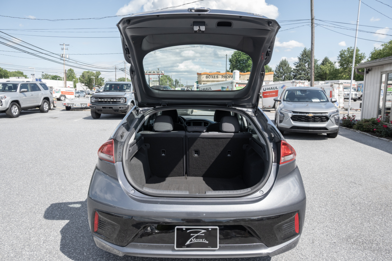 Hyundai Ioniq Hybrid Blue Hatchback 2018
