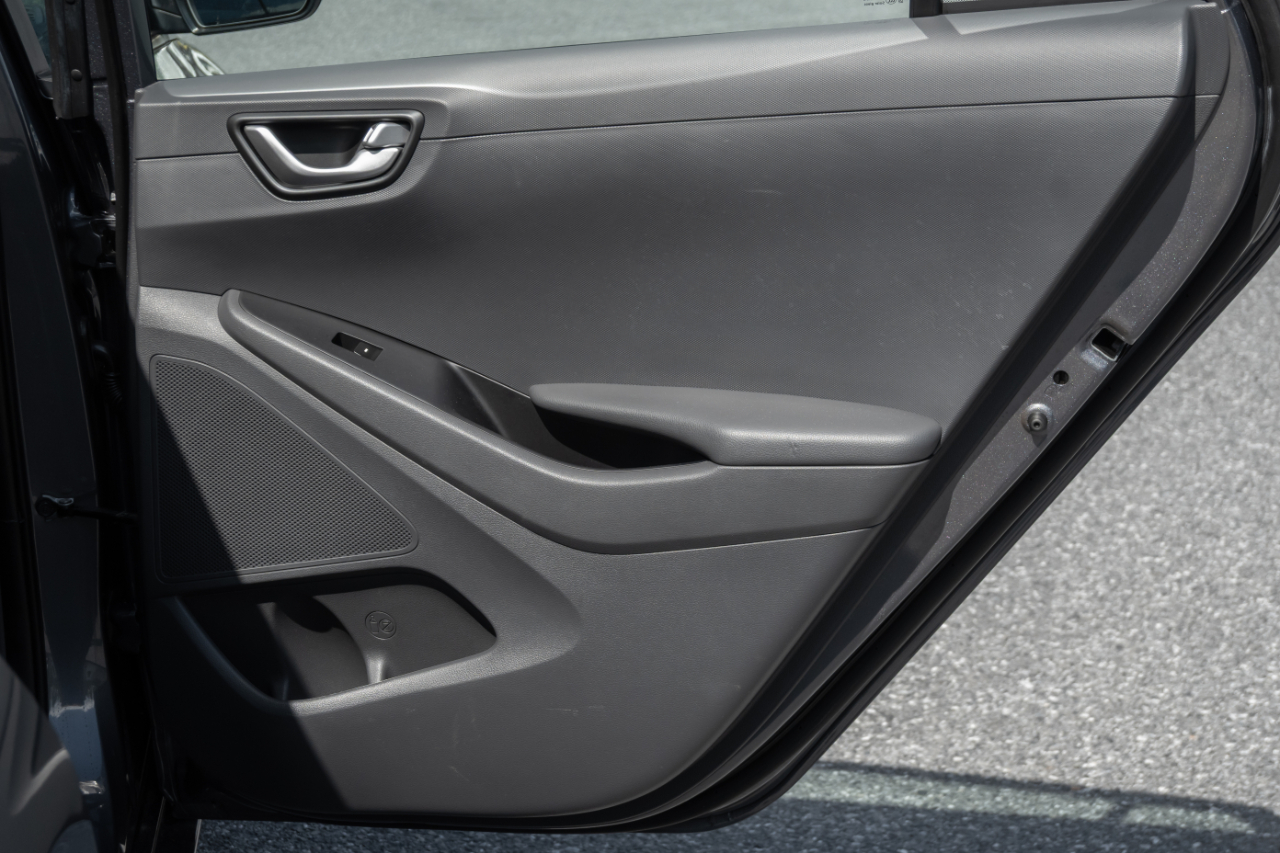 Hyundai Ioniq Hybrid Blue Hatchback 2018