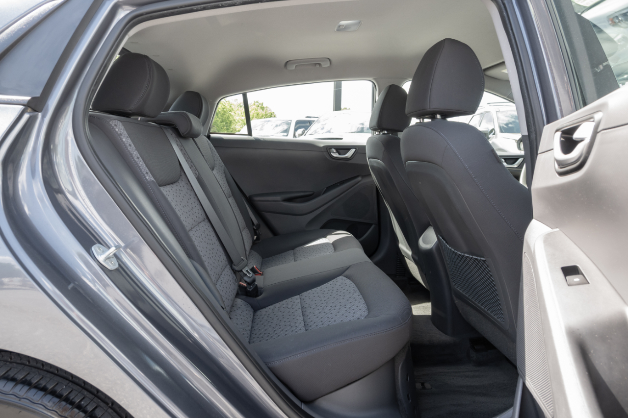 Hyundai Ioniq Hybrid Blue Hatchback 2018