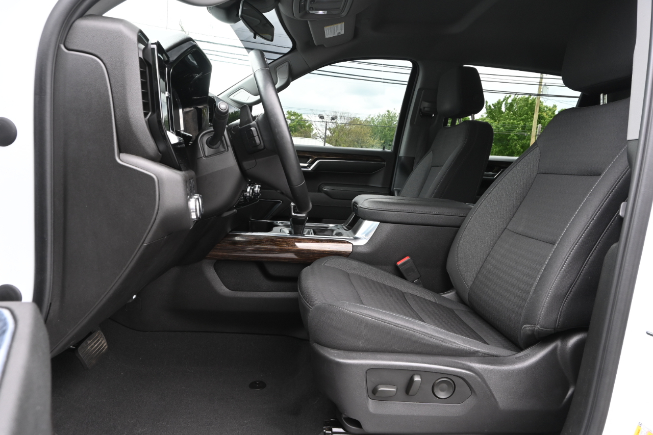 GMC Sierra 1500 4WD Crew Cab 157" Elevation 2024