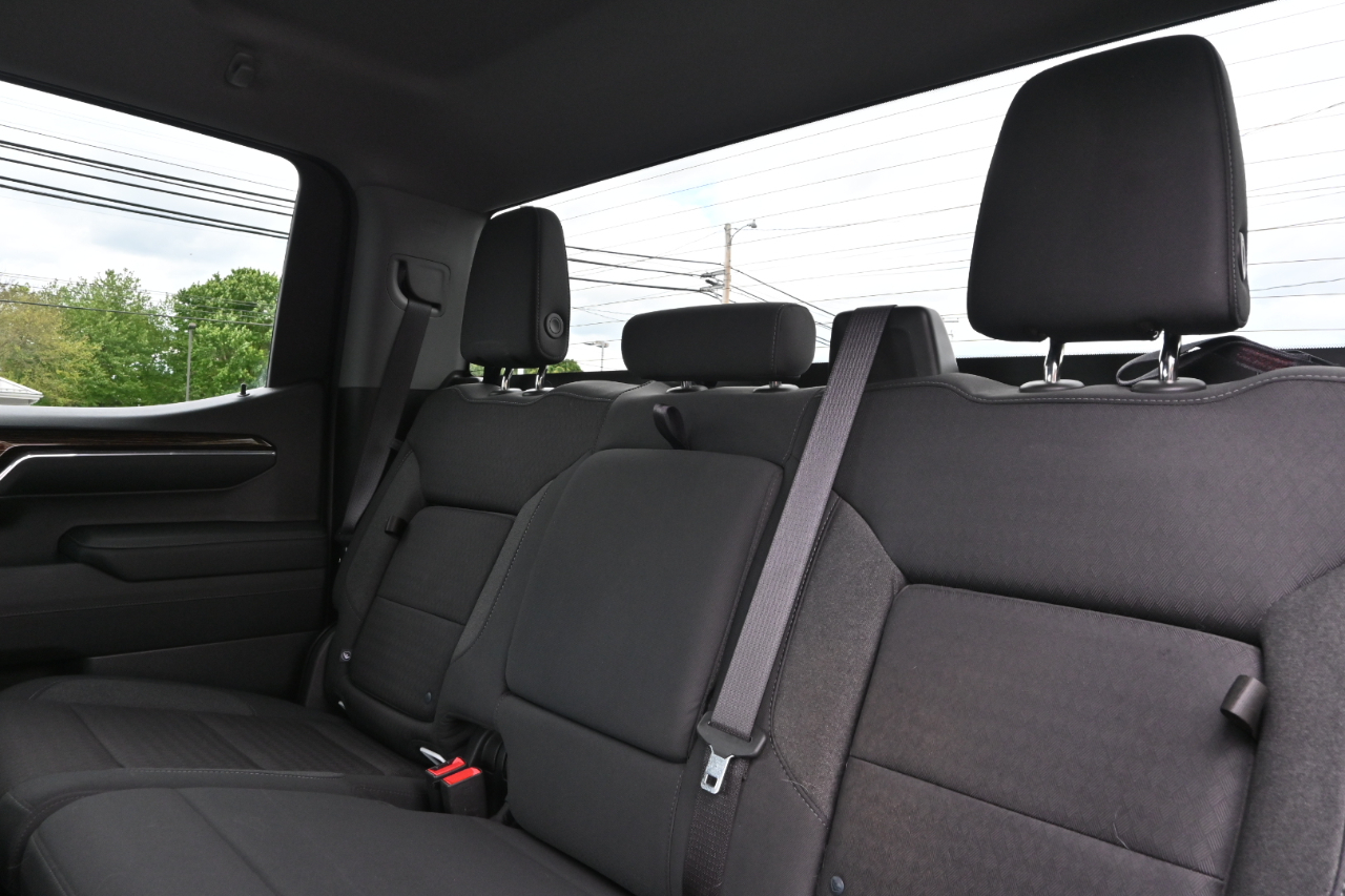 GMC Sierra 1500 4WD Crew Cab 157" Elevation 2024