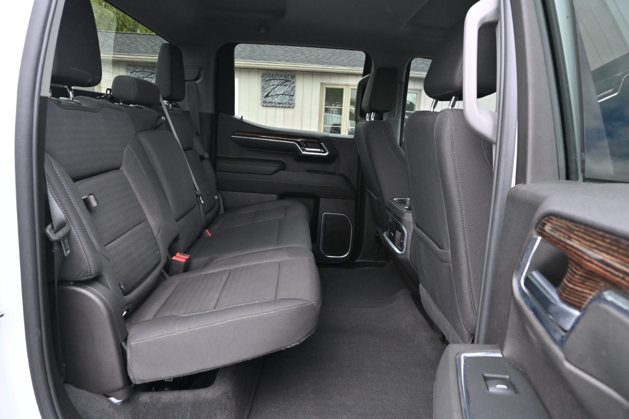 GMC Sierra 1500 4WD Crew Cab 157" Elevation 2024