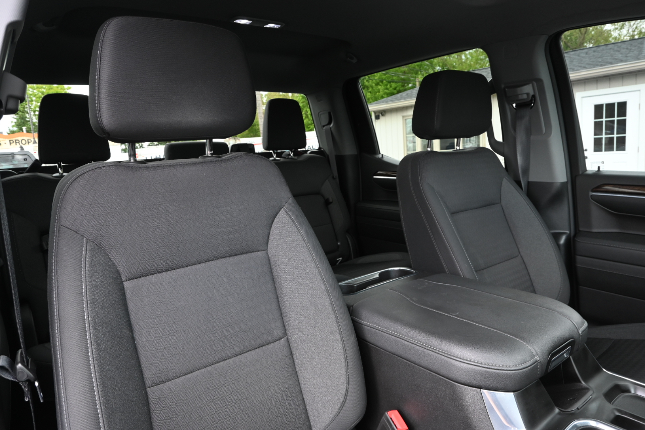 GMC Sierra 1500 4WD Crew Cab 157" Elevation 2024