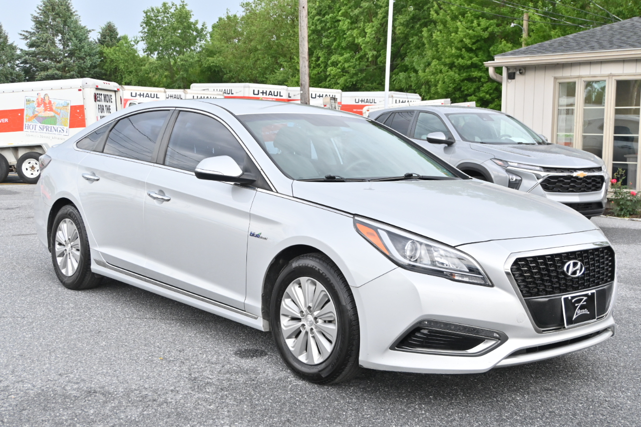 Hyundai Sonata Hybrid SE 2.0L 2017