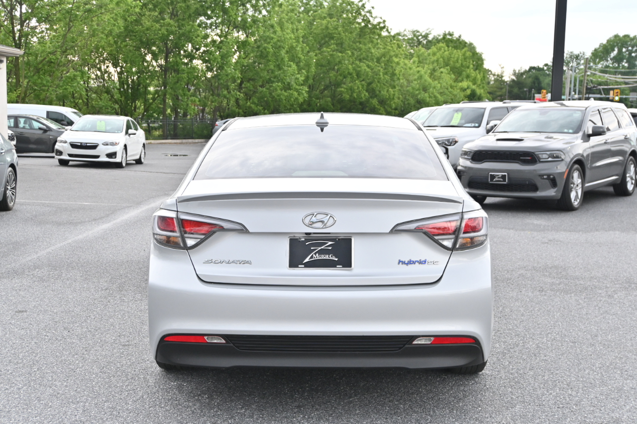 Hyundai Sonata Hybrid SE 2.0L 2017