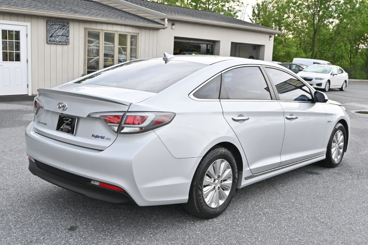Hyundai Sonata Hybrid SE 2.0L 2017
