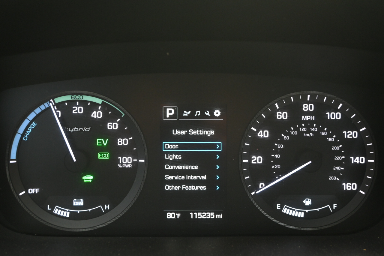 Hyundai Sonata Hybrid SE 2.0L 2017