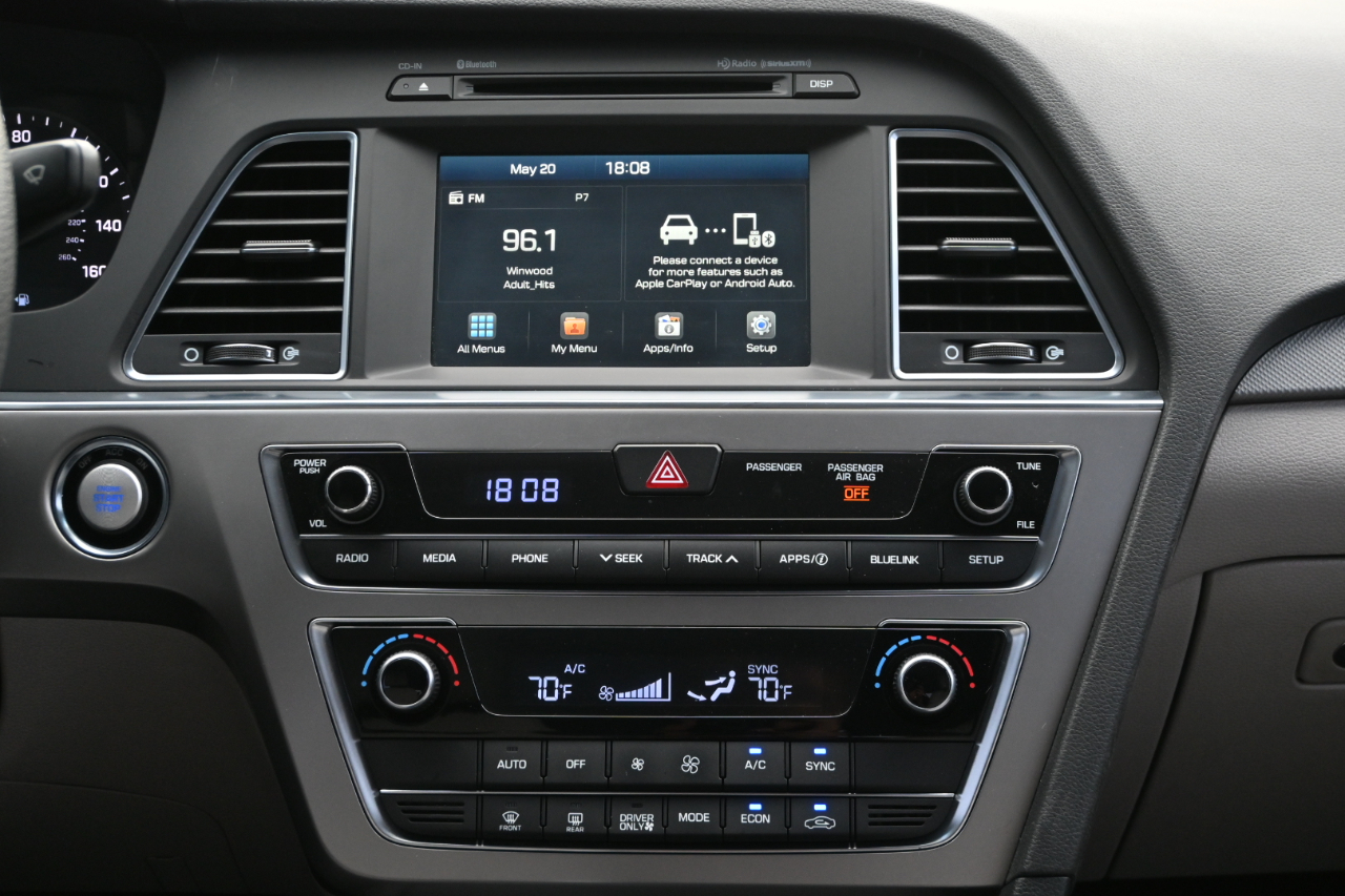 Hyundai Sonata Hybrid SE 2.0L 2017