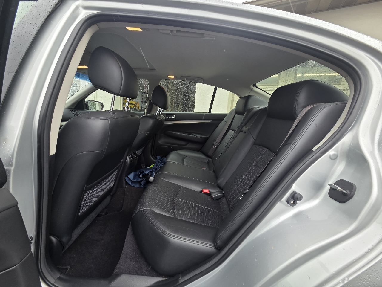 Infiniti G37 Sedan 4dr x AWD 2013