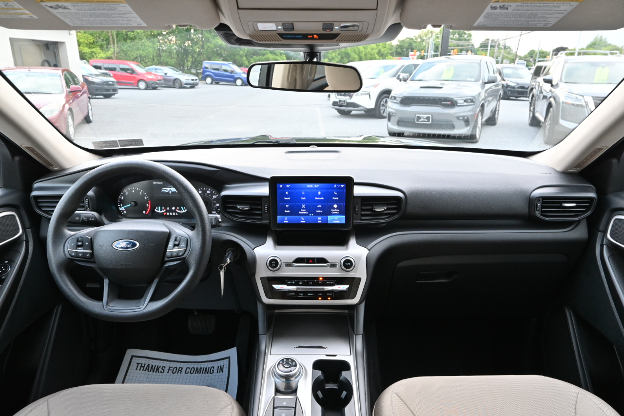 Ford Explorer Base 4WD 2023