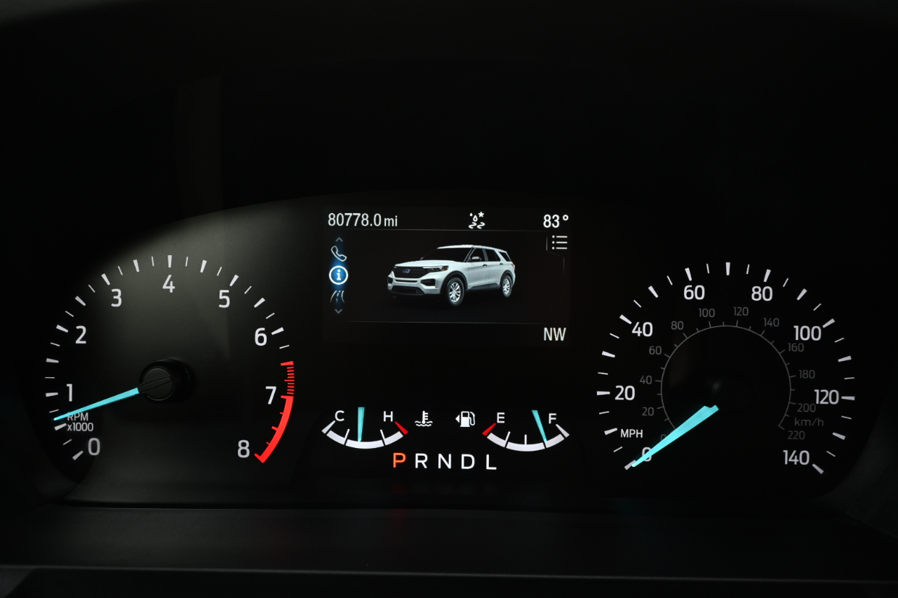Ford Explorer Base 4WD 2023
