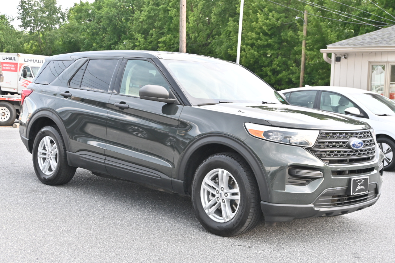 Ford Explorer Base 4WD 2023