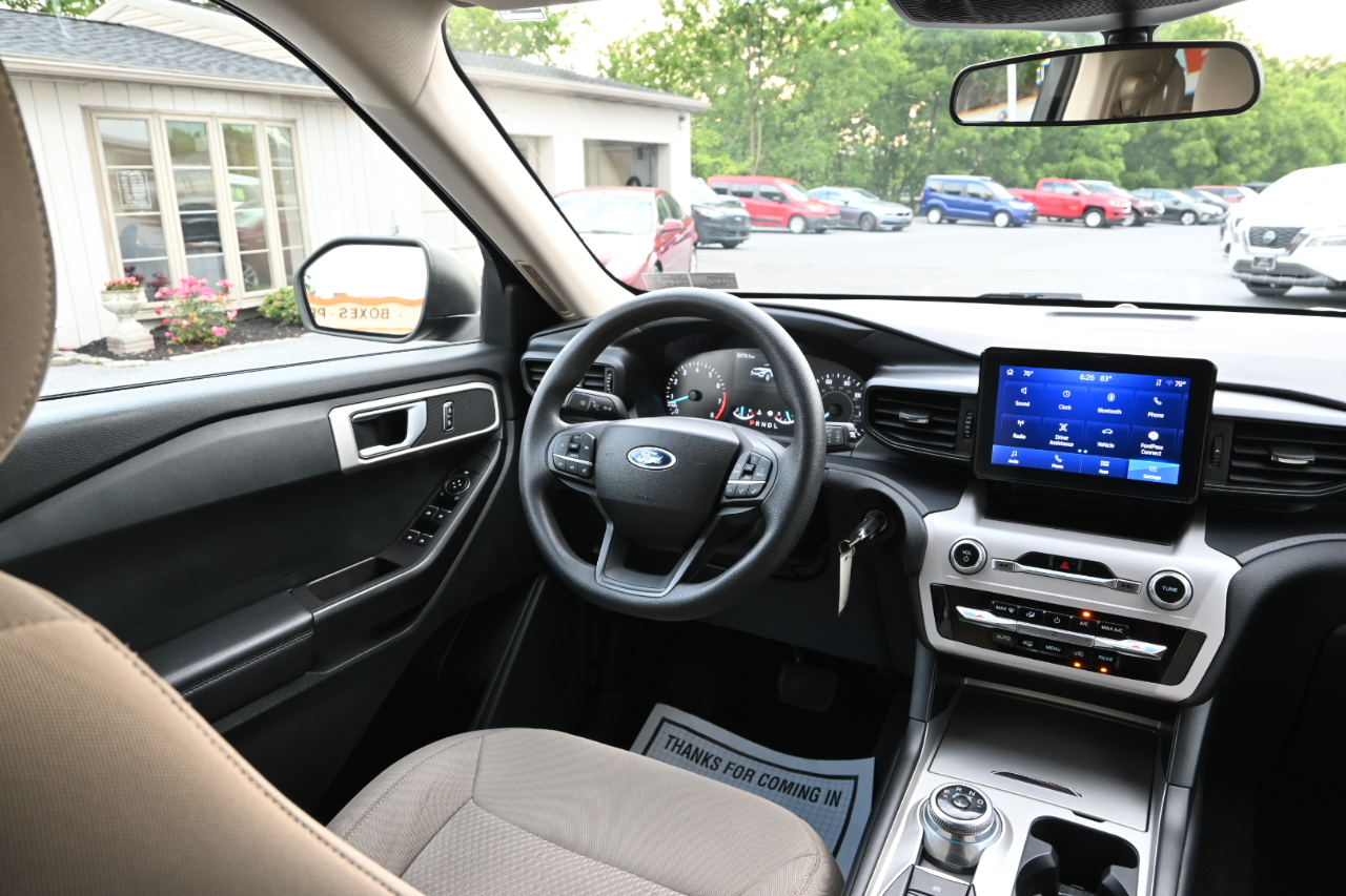 Ford Explorer Base 4WD 2023