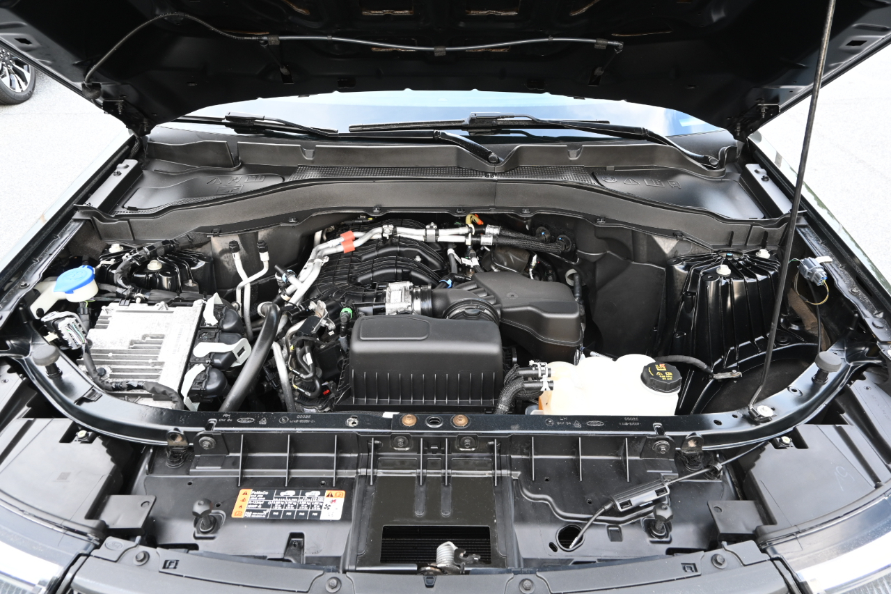 Ford Explorer Base 4WD 2023