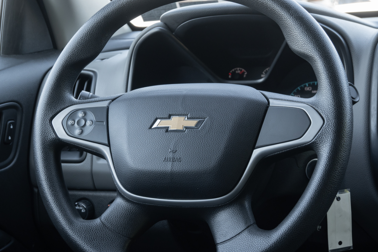 Chevrolet Colorado 4WD Crew Cab 128.3" WT 2016