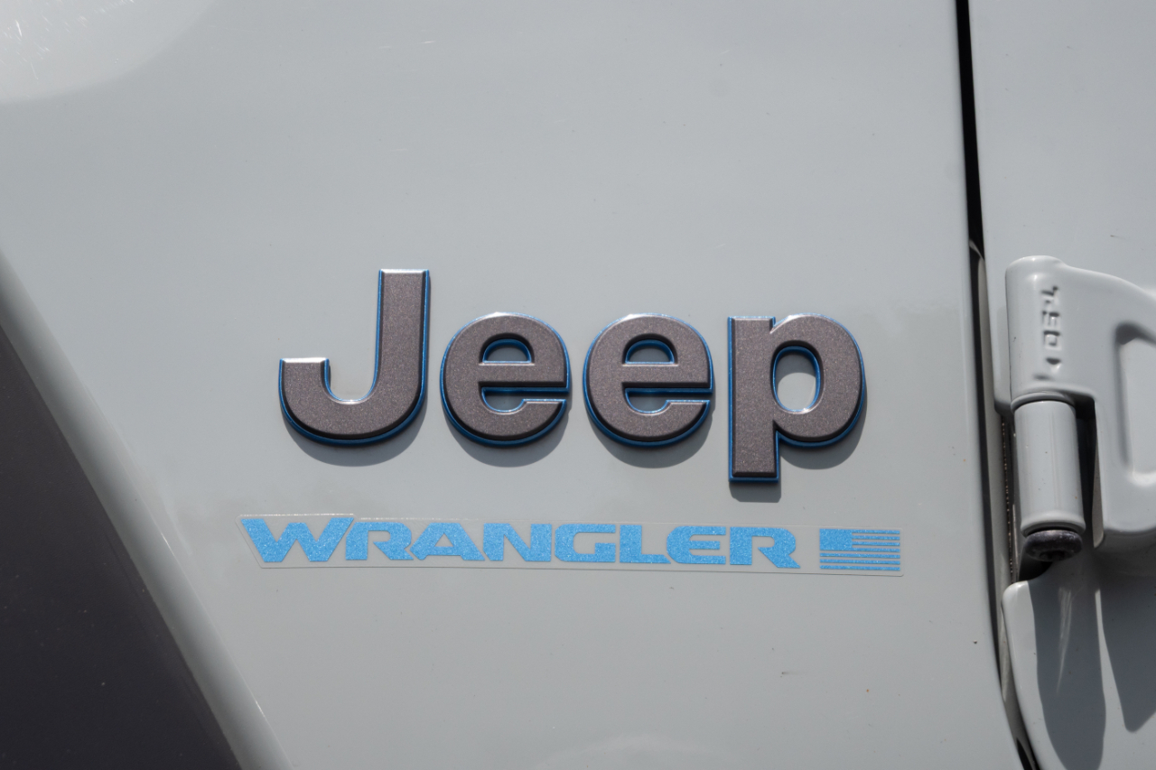 Jeep Wrangler 4xe Willys 4x4 2024
