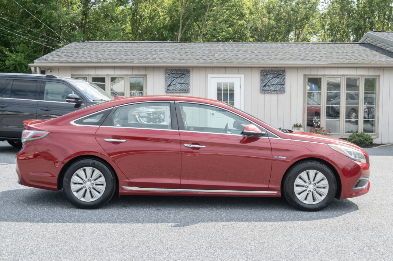 Hyundai Sonata Hybrid 4dr Sdn SE 2016