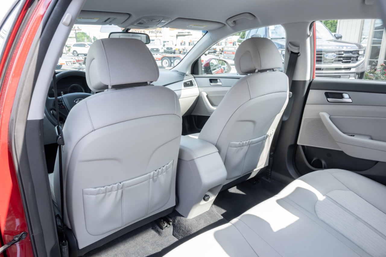 Hyundai Sonata Hybrid 4dr Sdn SE 2016