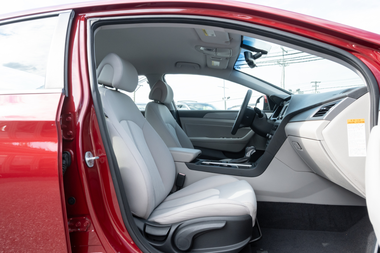 Hyundai Sonata Hybrid 4dr Sdn SE 2016