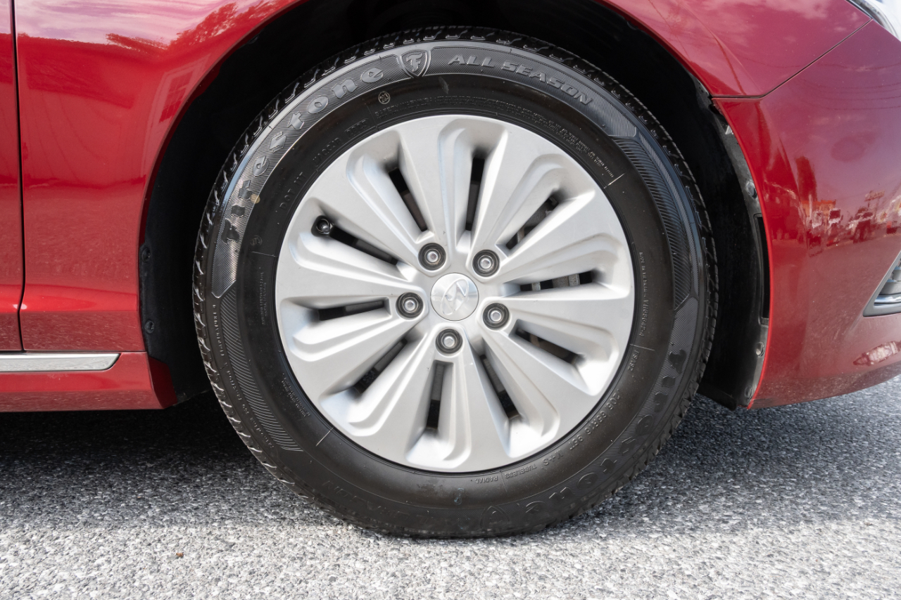 Hyundai Sonata Hybrid 4dr Sdn SE 2016