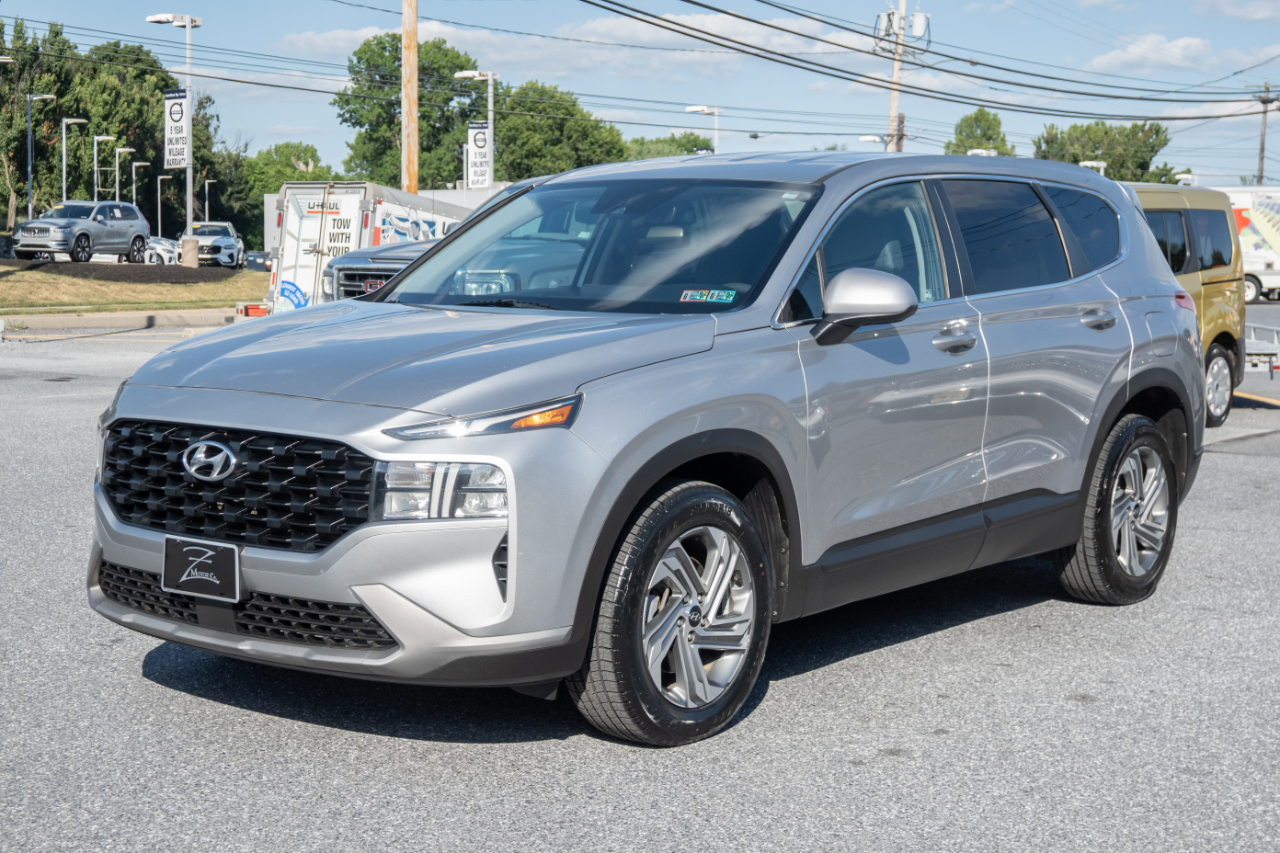 Hyundai Santa Fe SE FWD 2021