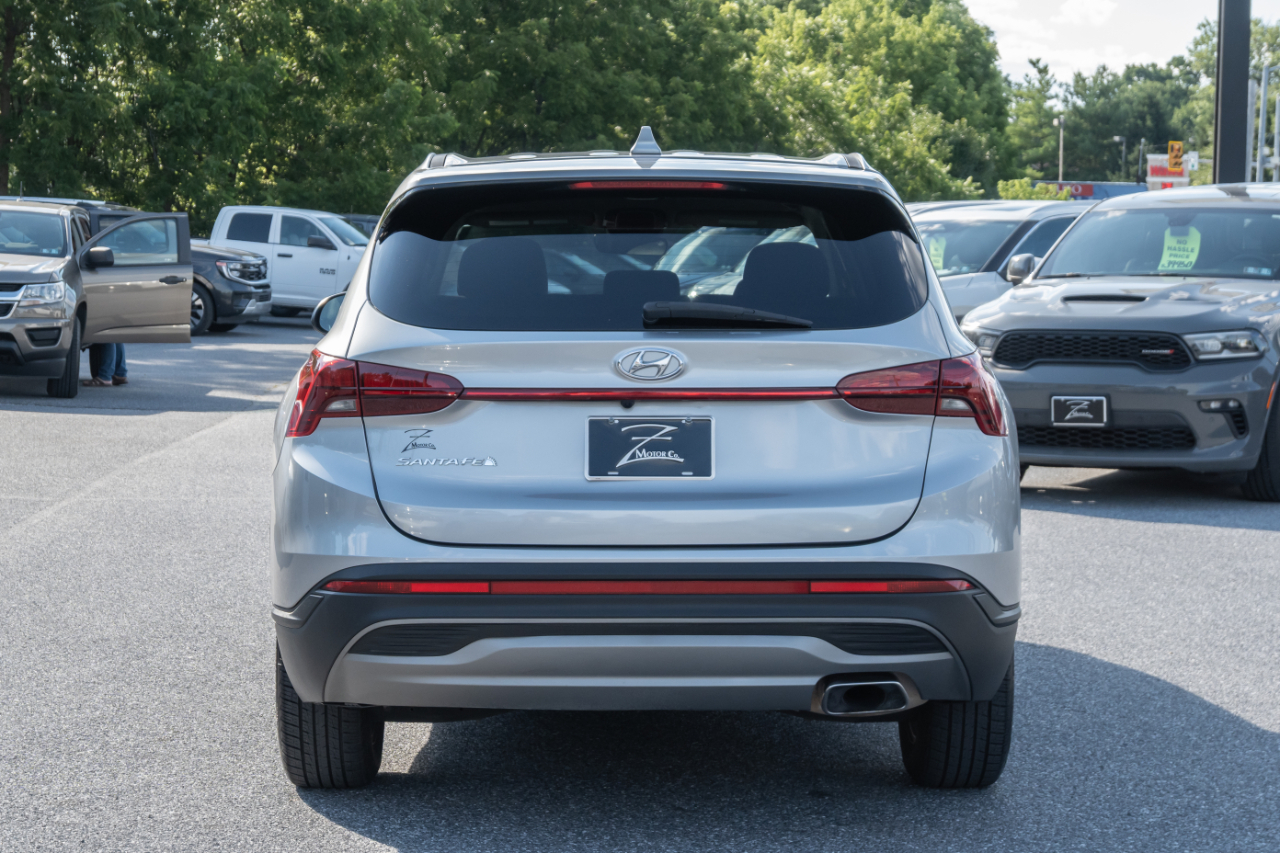 Hyundai Santa Fe SE FWD 2021