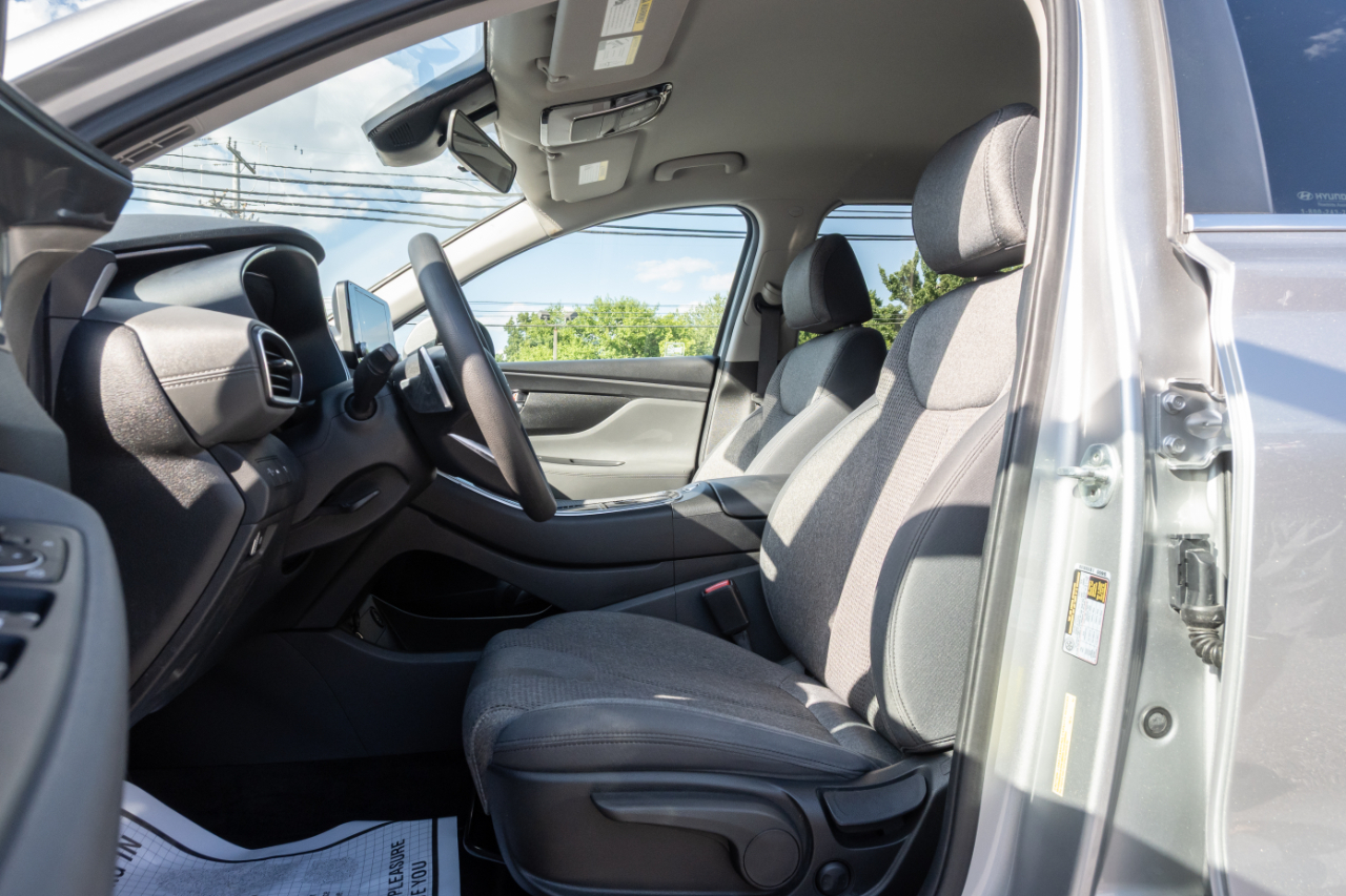 Hyundai Santa Fe SE FWD 2021