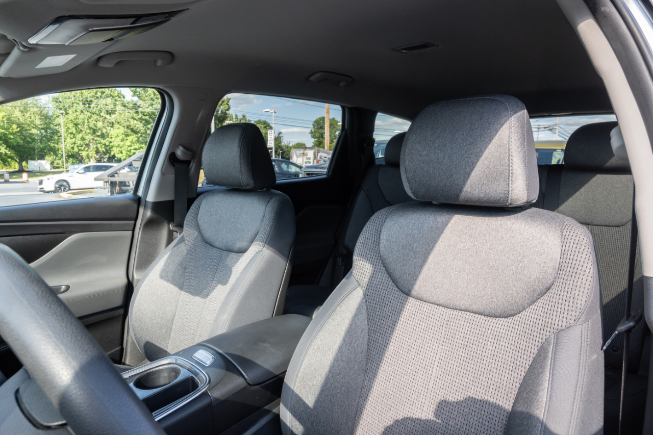Hyundai Santa Fe SE FWD 2021