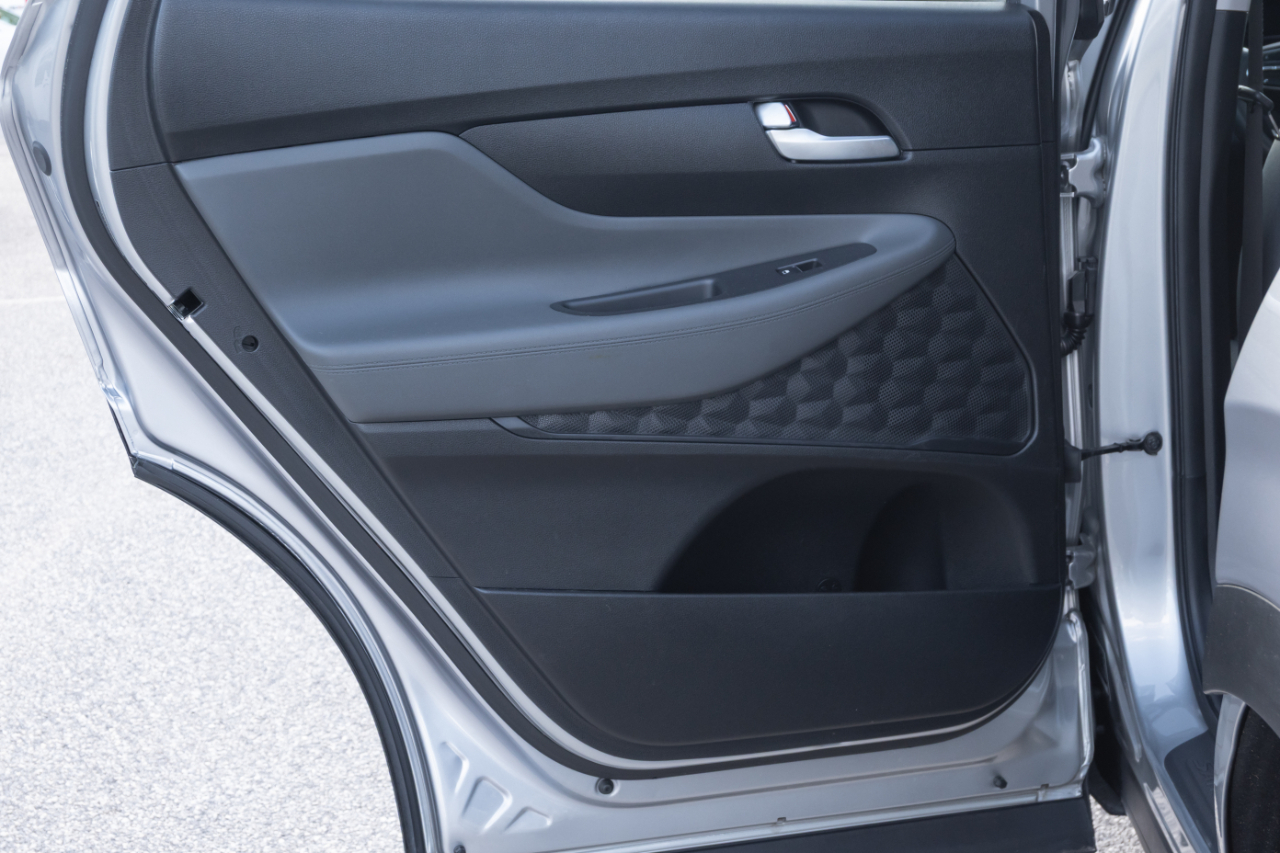 Hyundai Santa Fe SE FWD 2021