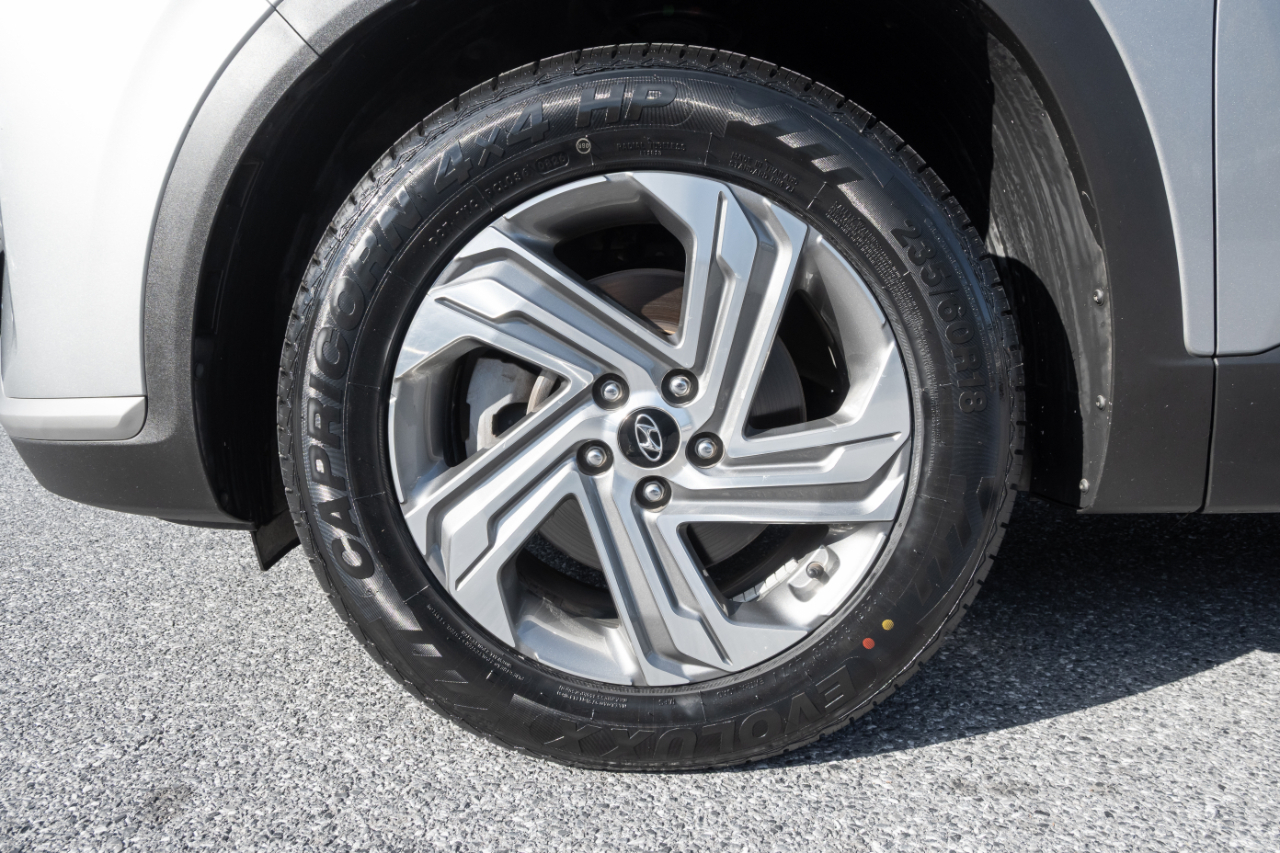 Hyundai Santa Fe SE FWD 2021
