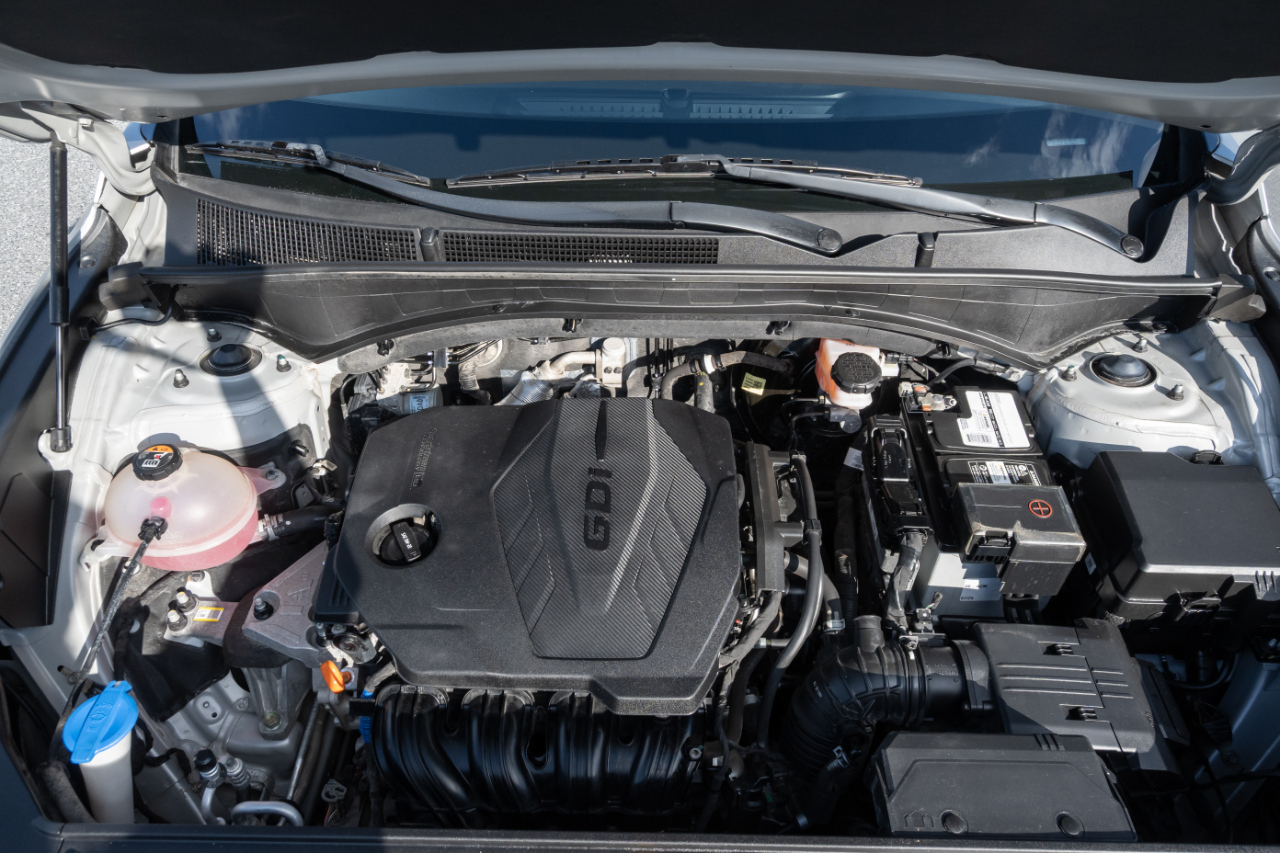 Hyundai Santa Fe SE FWD 2021