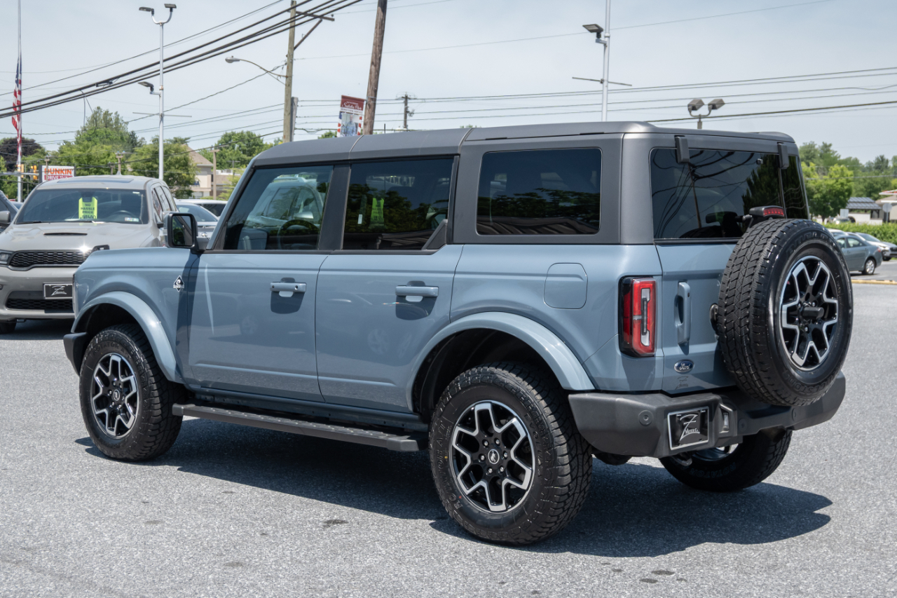 Ford Bronco Outer Banks 4 Door 4x4 2024
