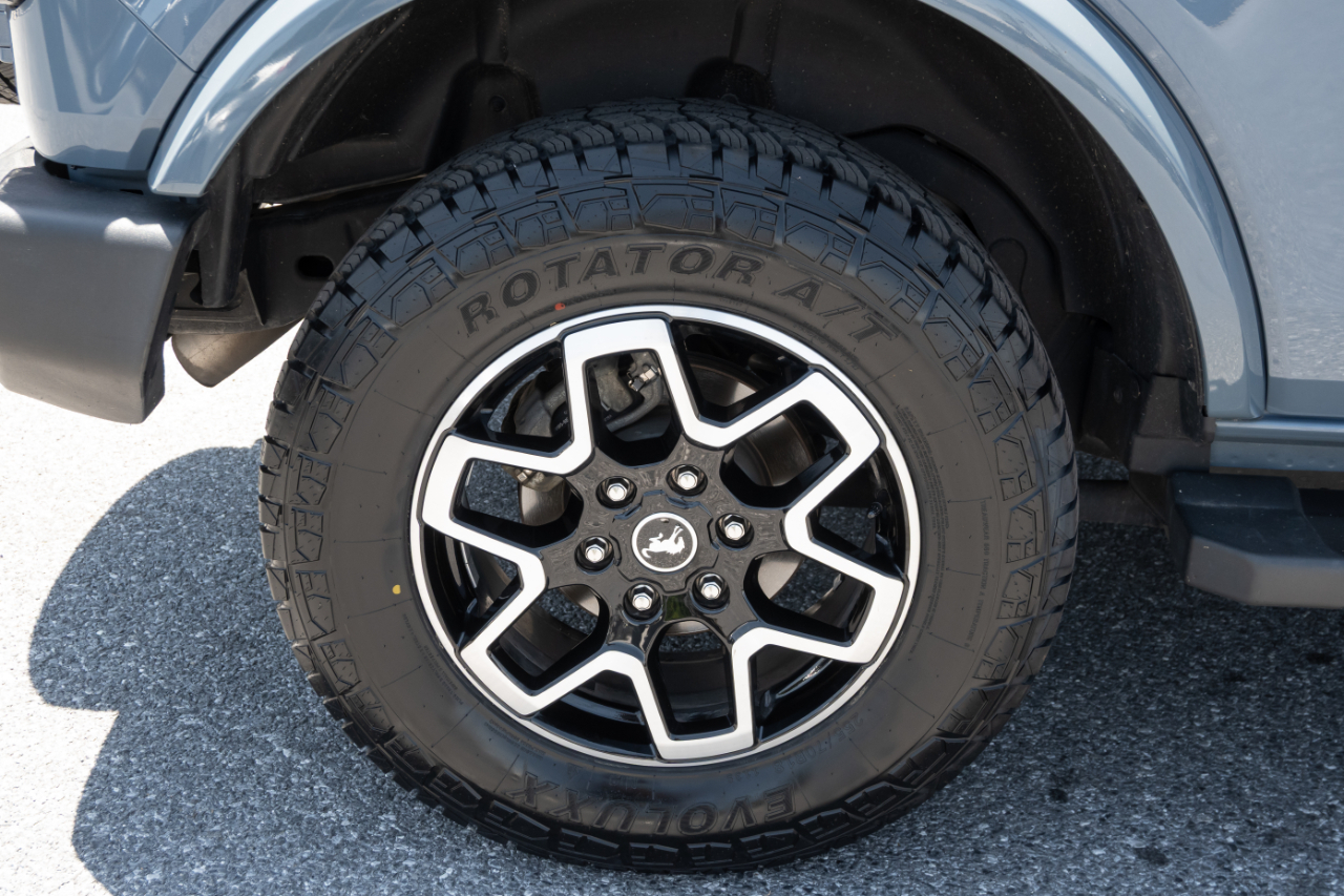 Ford Bronco Outer Banks 4 Door 4x4 2024