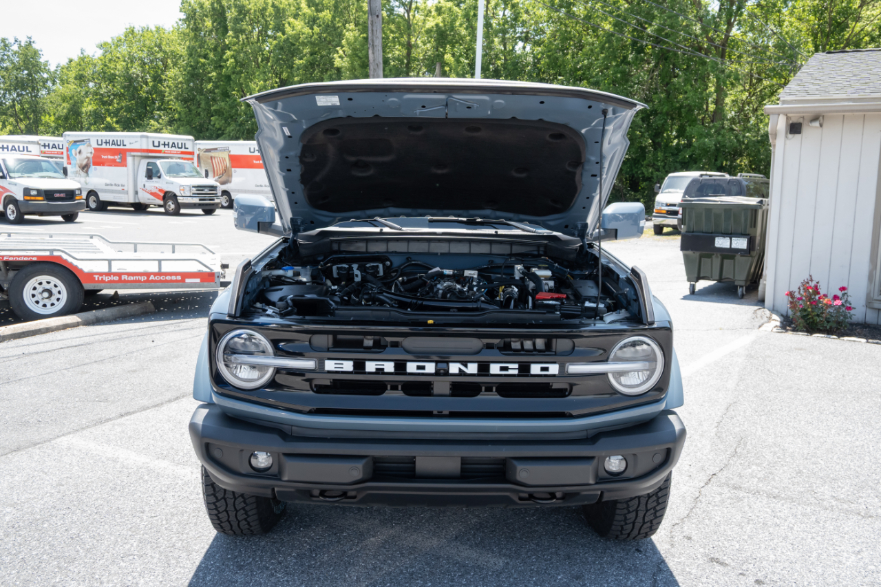 Ford Bronco Outer Banks 4 Door 4x4 2024