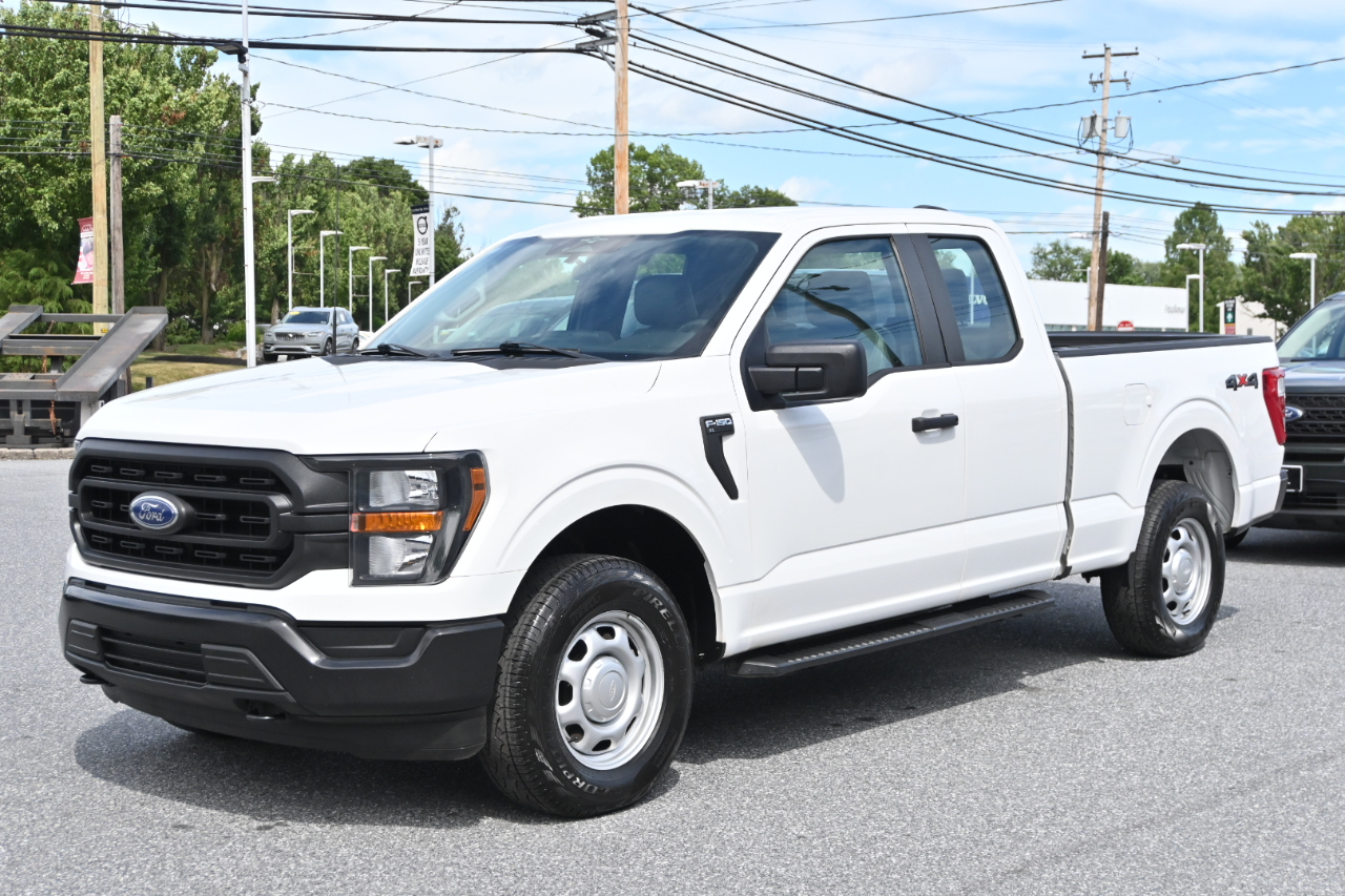 Ford F-150 XL SuperCab 6.5-ft. Bed 4WD 2023