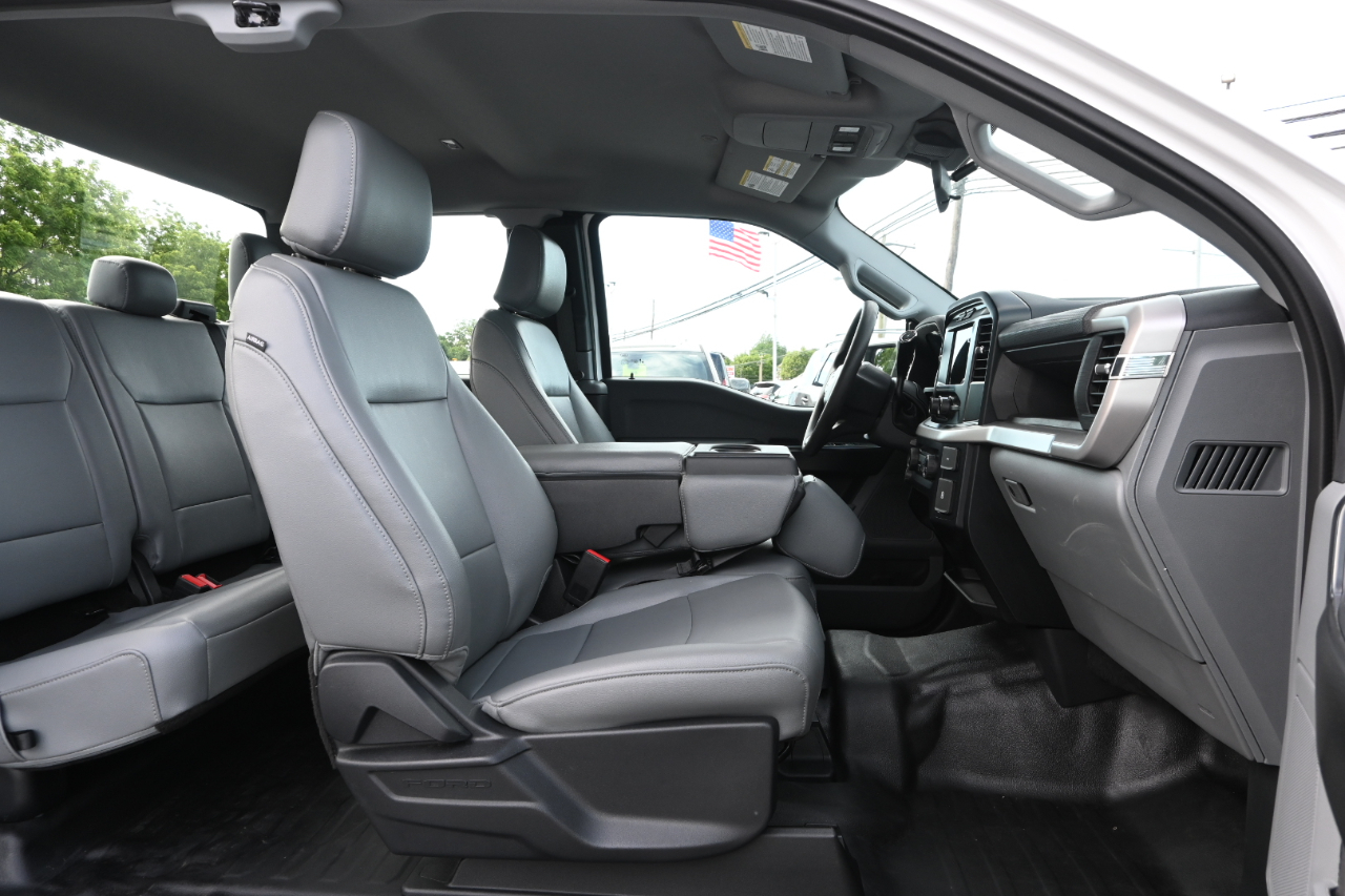 Ford F-150 XL SuperCab 6.5-ft. Bed 4WD 2023