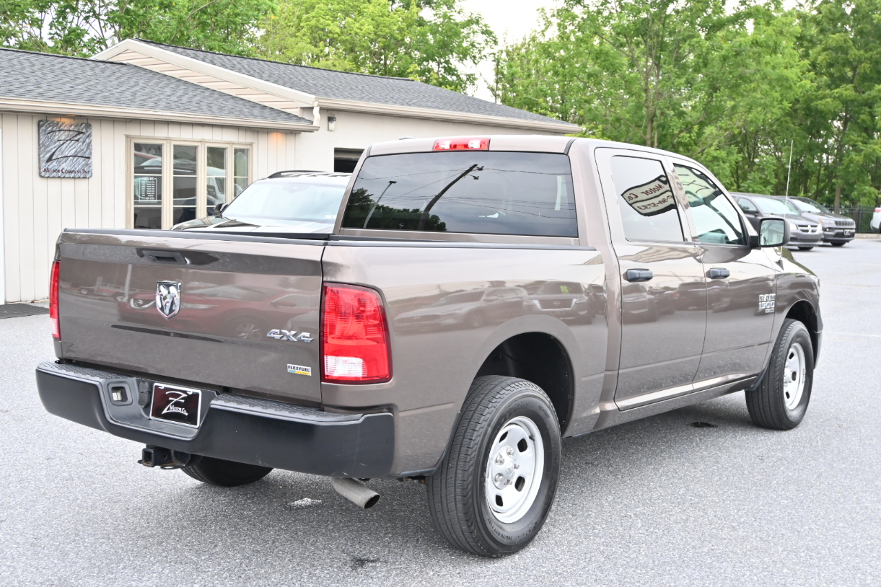 RAM 1500 Classic Tradesman 4x4 Crew Cab 5'7" Box 2019