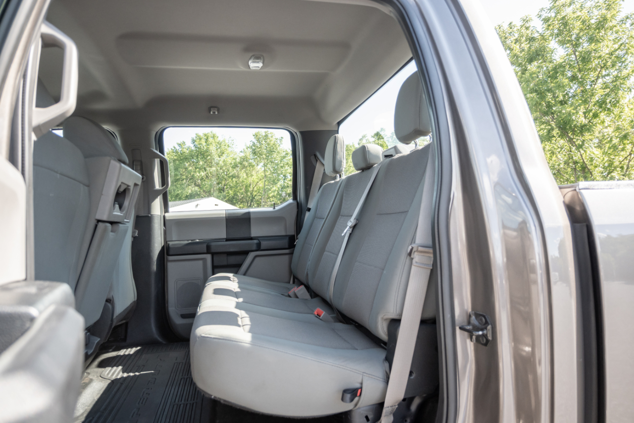 Ford Super Duty F-350 SRW XL 4WD Crew Cab 8' Box 2019