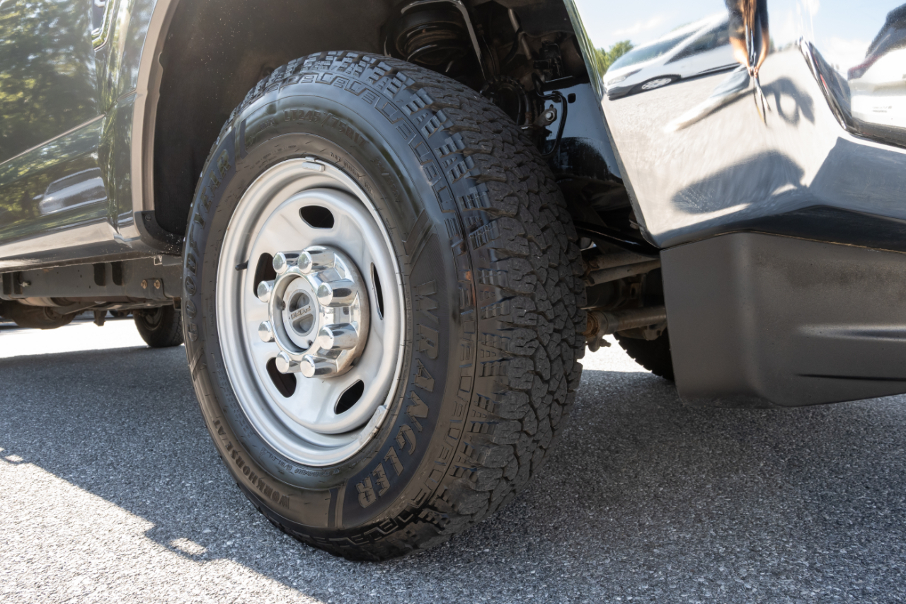 Ford Super Duty F-350 SRW XL 4WD Crew Cab 8' Box 2019