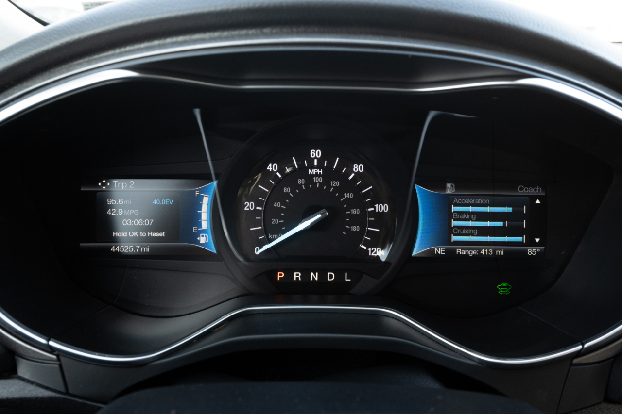Ford Fusion Hybrid S FWD 2018