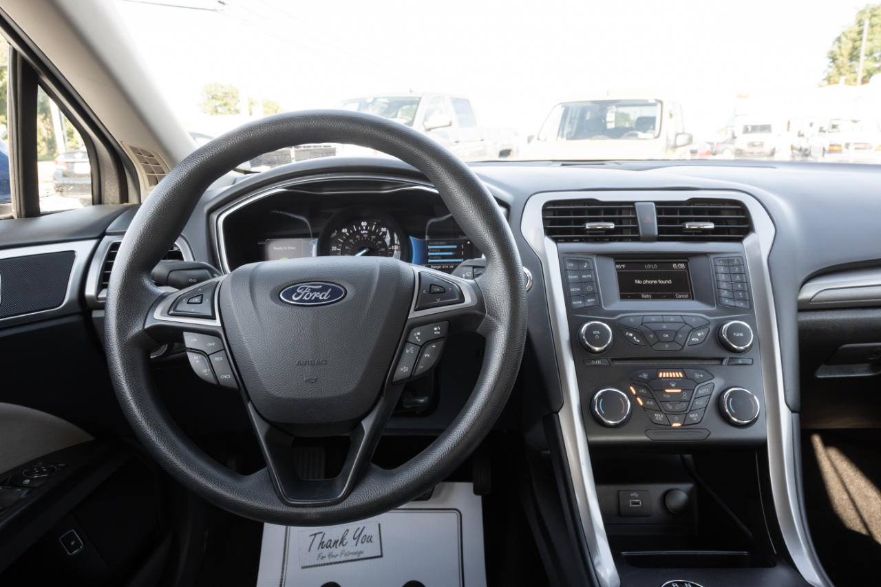Ford Fusion Hybrid S FWD 2018
