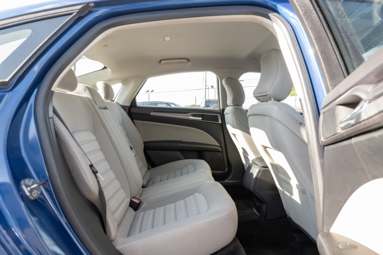 Ford Fusion Hybrid S FWD 2018