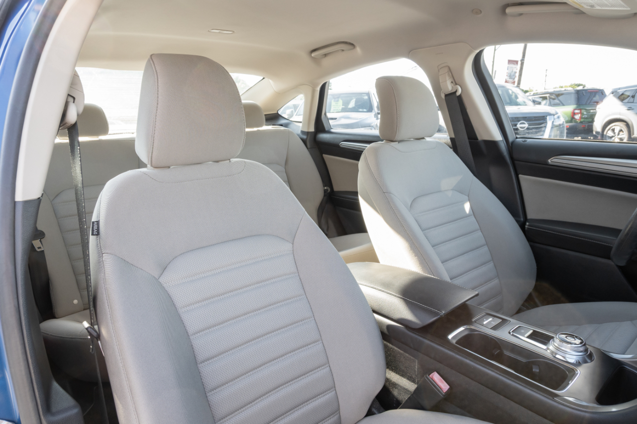 Ford Fusion Hybrid S FWD 2018