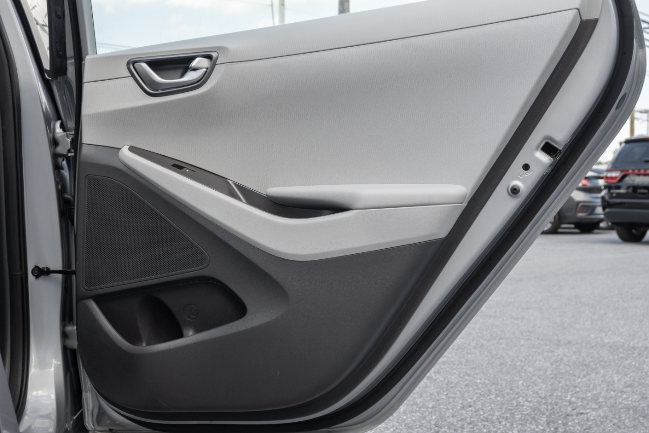 Hyundai Ioniq Hybrid Blue Hatchback 2020