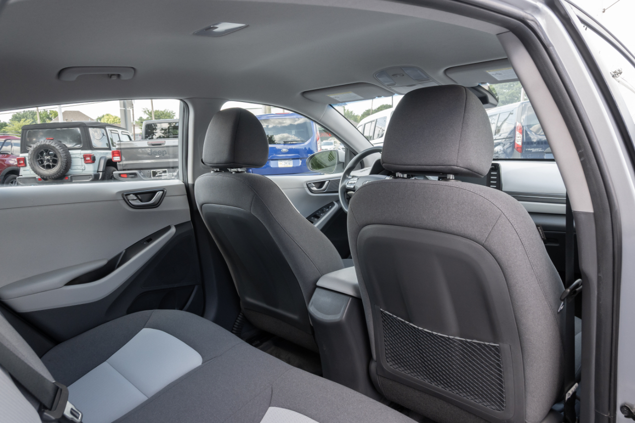 Hyundai Ioniq Hybrid Blue Hatchback 2020