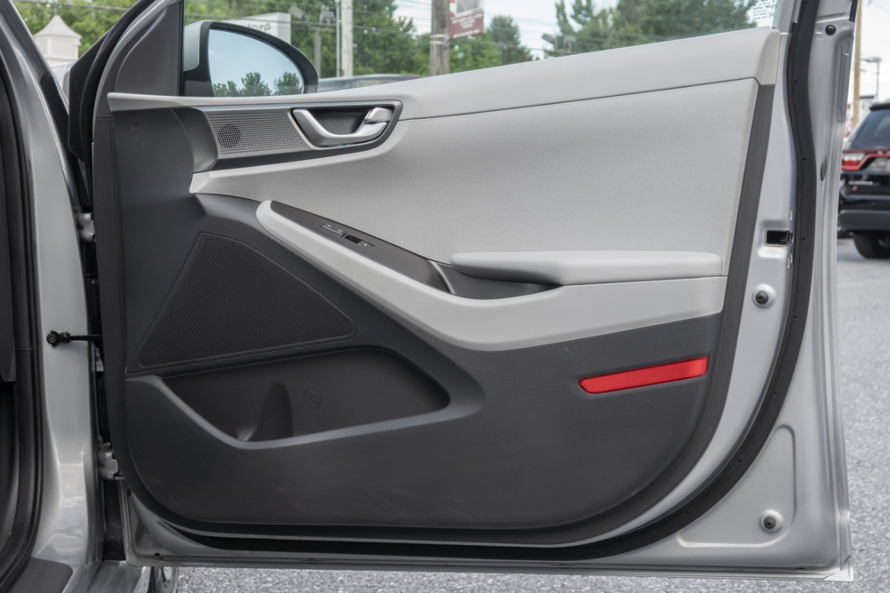 Hyundai Ioniq Hybrid Blue Hatchback 2020