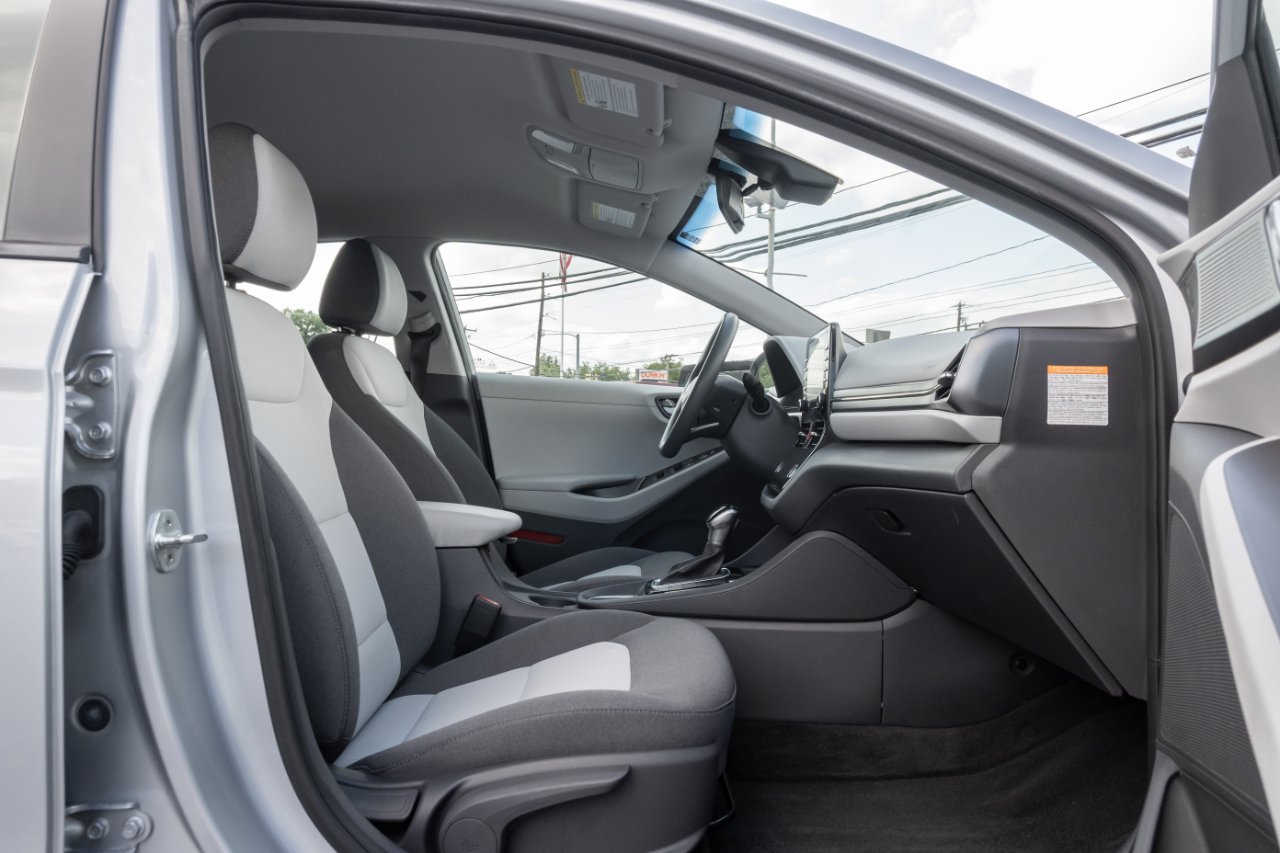 Hyundai Ioniq Hybrid Blue Hatchback 2020