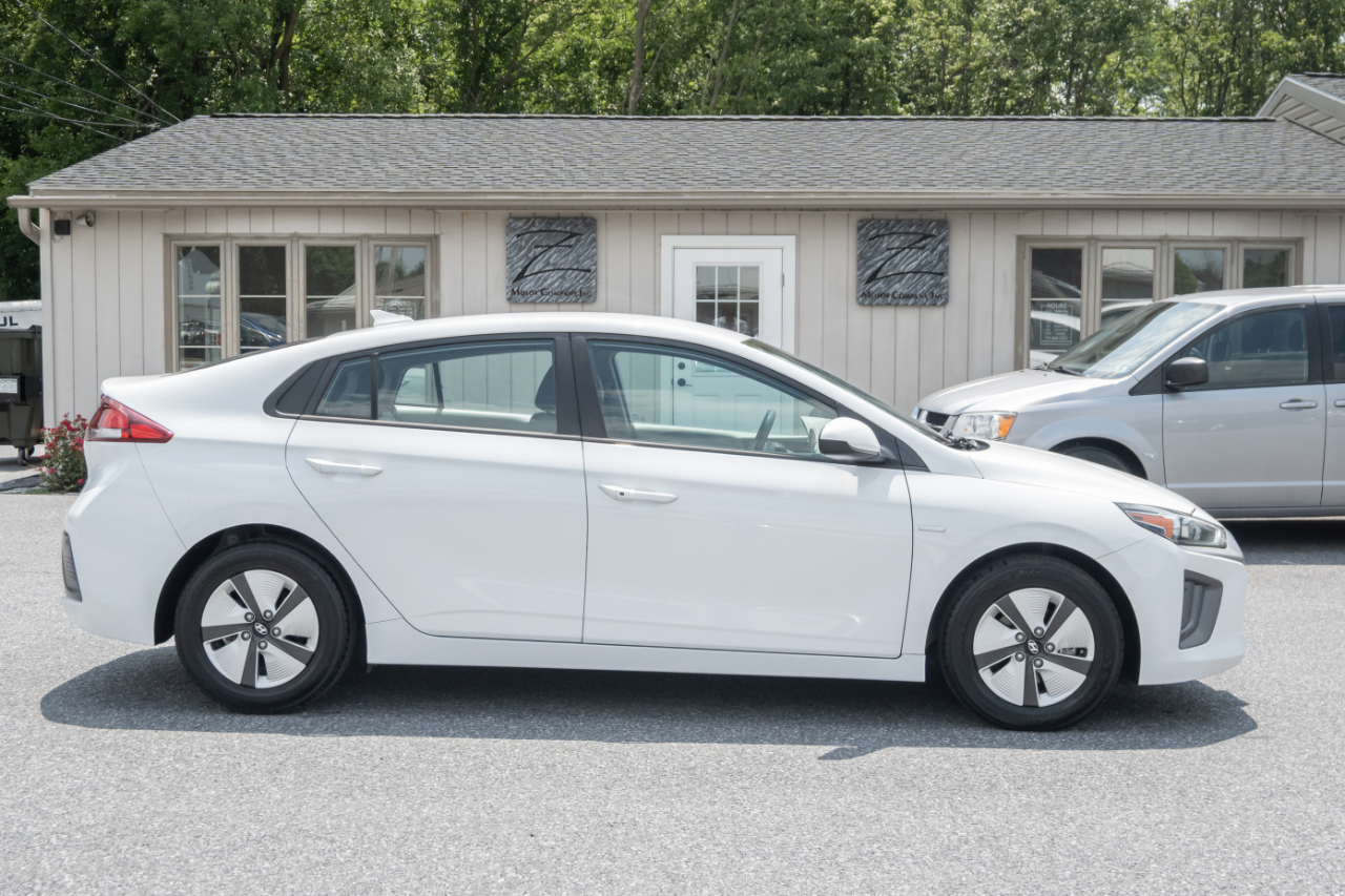 Hyundai Ioniq Hybrid Blue Hatchback 2020