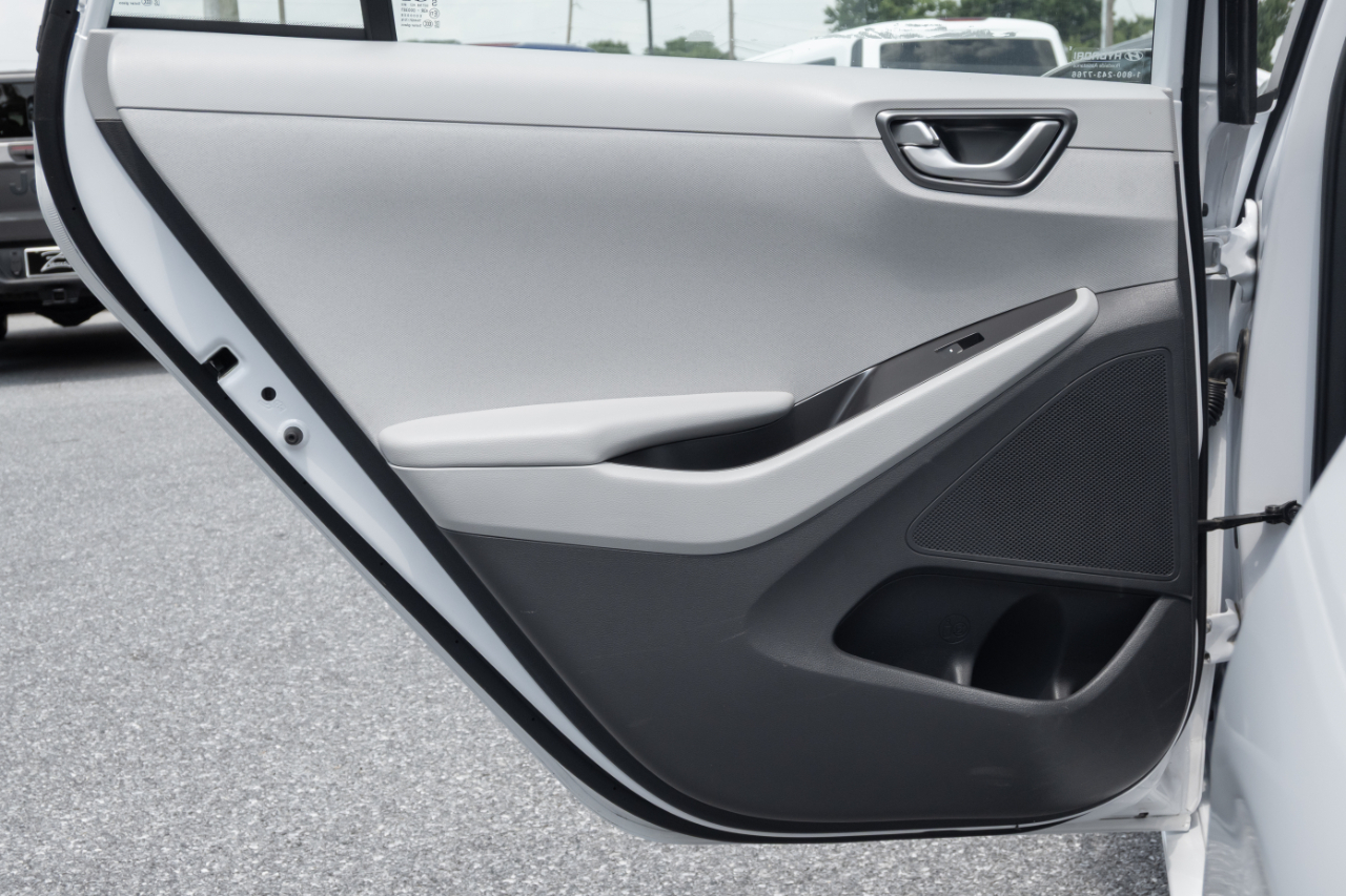 Hyundai Ioniq Hybrid Blue Hatchback 2020