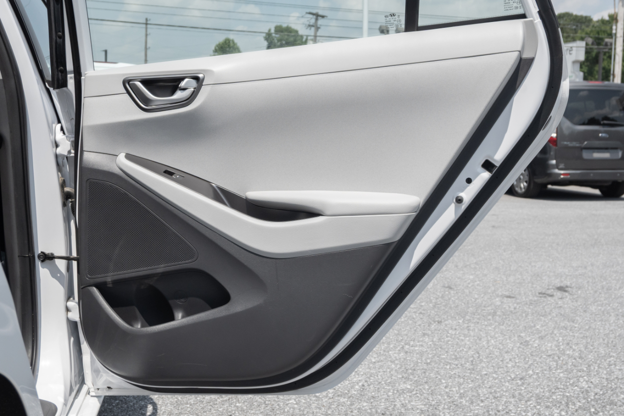 Hyundai Ioniq Hybrid Blue Hatchback 2020